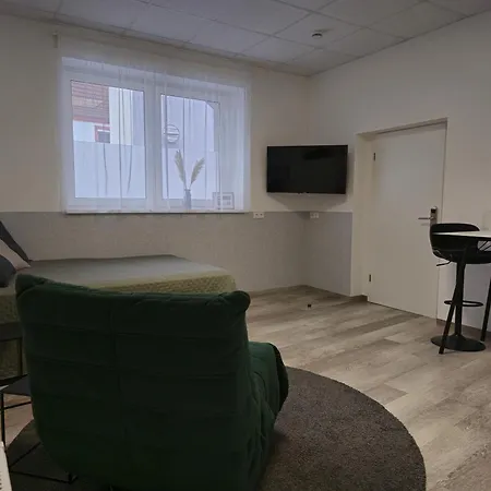 Offbase No7 * רמשטיין-מיזנבאך